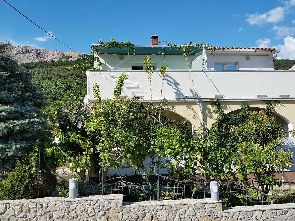 Apartments Polic With Terrace Baška